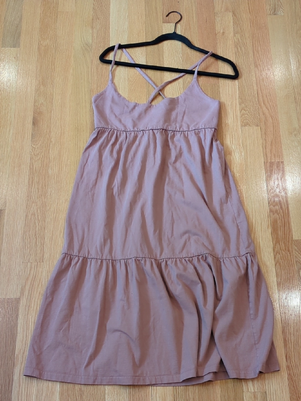 Minimalist Neutral Beach Summer GAP Tan Spaghetti Strap Tiered Midi Dress Small
